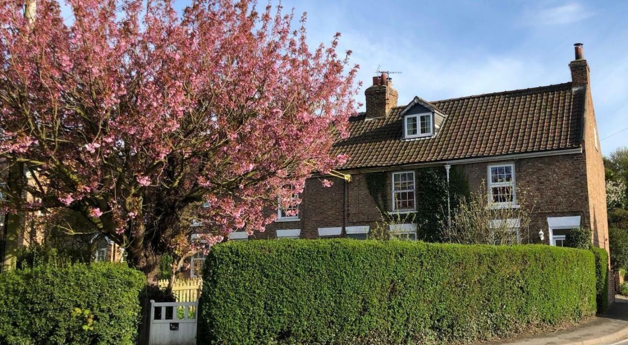 Ceilidh Cottage York Bagian luar foto